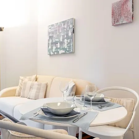 Garden Apartment *